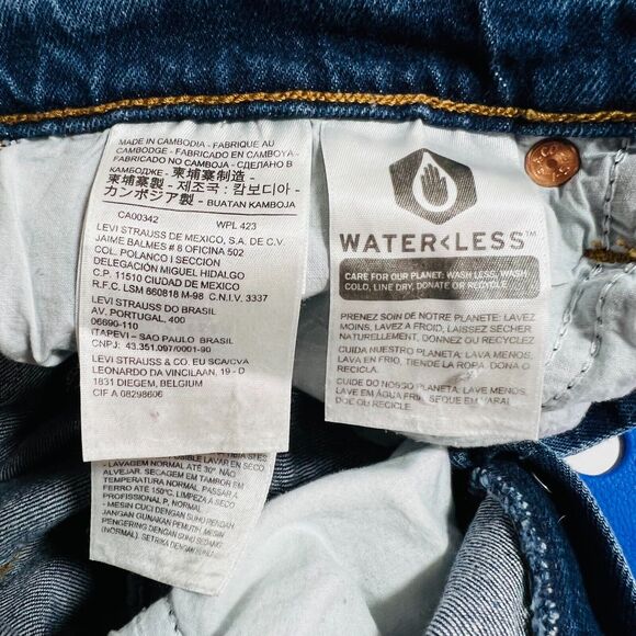 Levi's Wedgie Straight Raw Hem Button Fly Size 28 - Picture 7 of 8